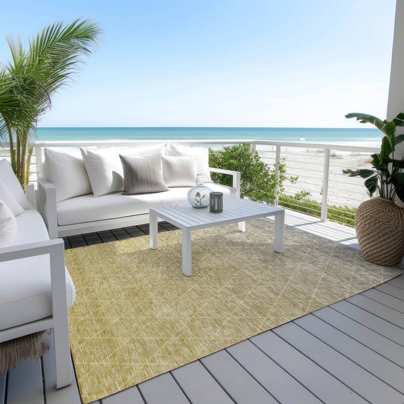 Machine Washable Indoor/ Outdoor Ombre Trellis Chantille Rug