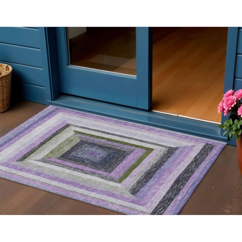 HomeRoots Geometric Transitional Rectangle Outdoor Rug - 3' x 5'