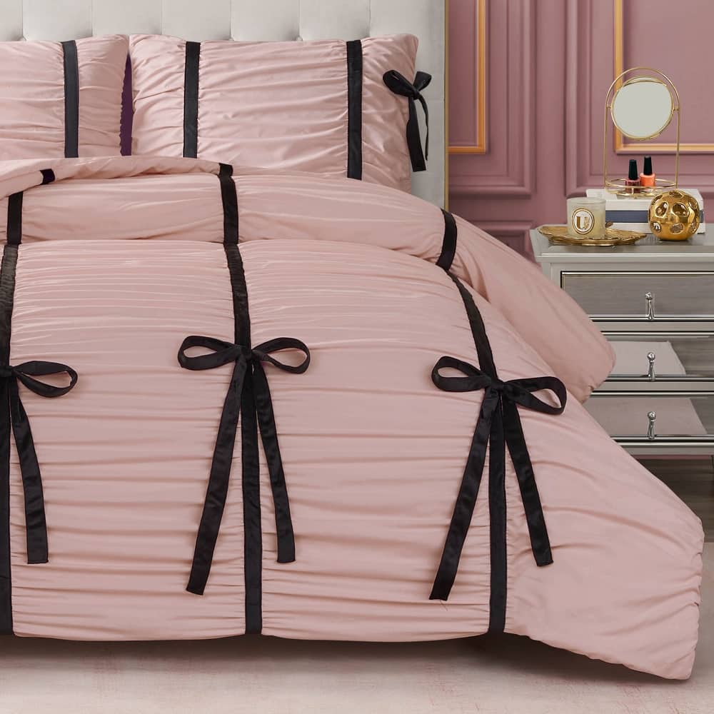 Juicy Couture Amelie Bows Ruched Comforter Sets