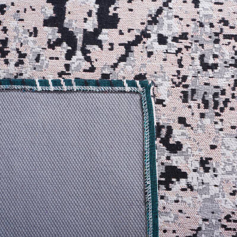 SAFAVIEH Easy Care Machine Washable Avital Rug