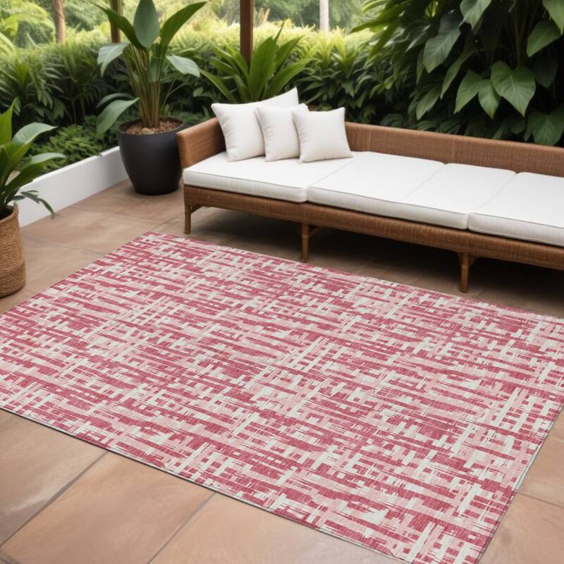 HomeRoots Abstract Transitional Rectangle Outdoor Rug - 10' X 14'