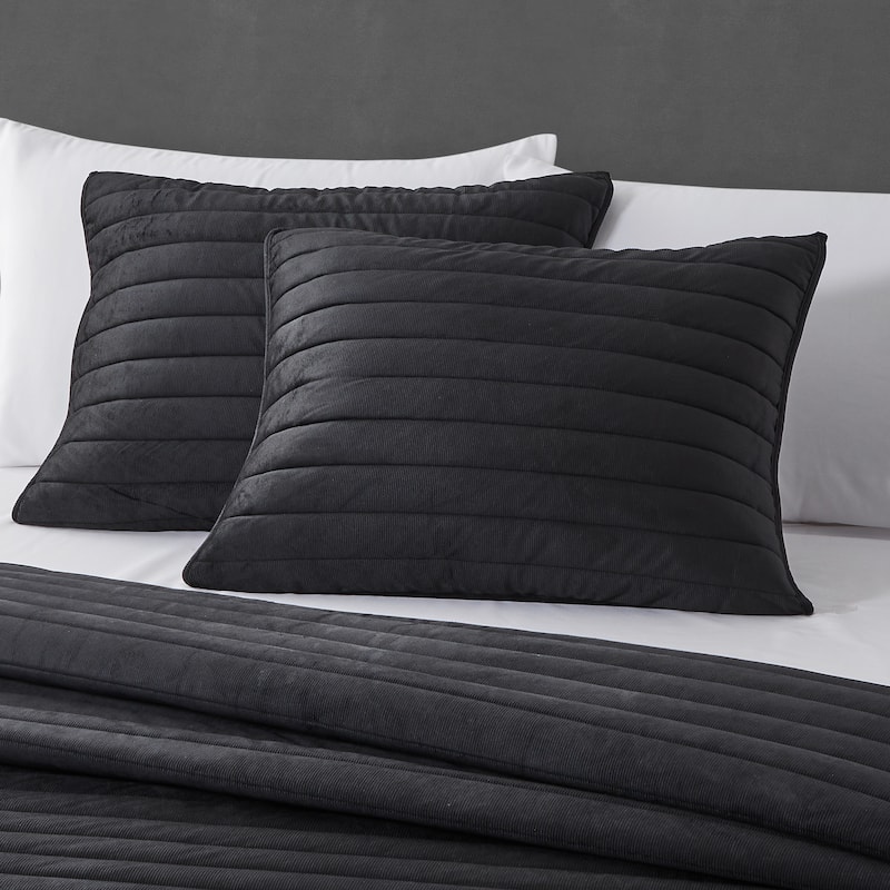 Valencia Quilt Set