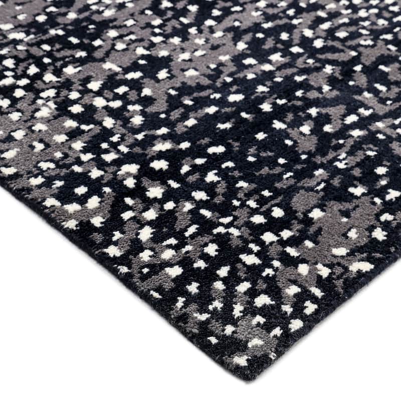 Overton Handmade Modern Contemporary Animal Print Area Rug