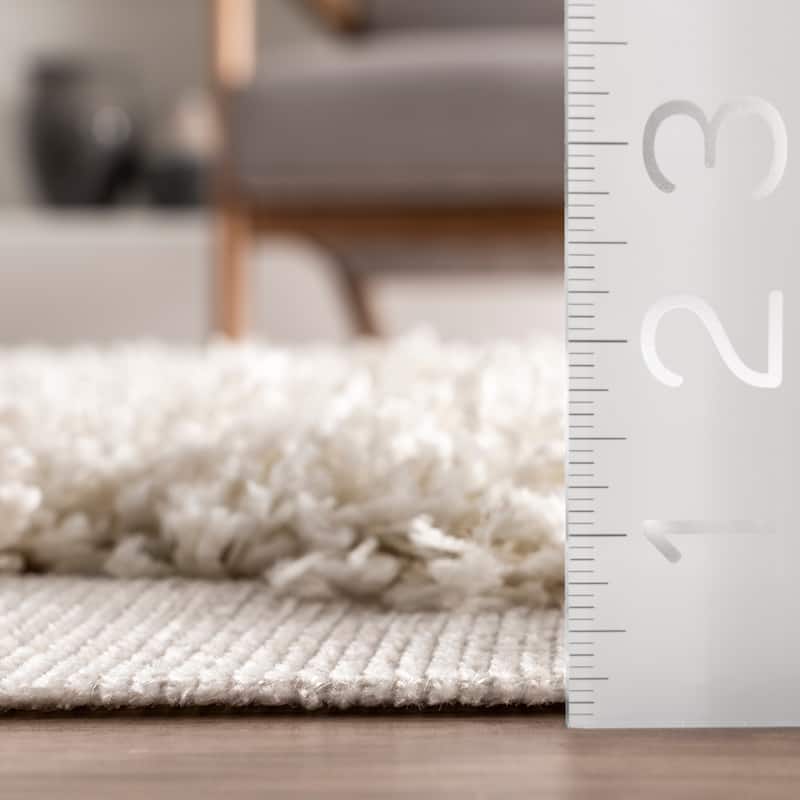 Nuloom Francene Diamond Trellis Shag Area Rug