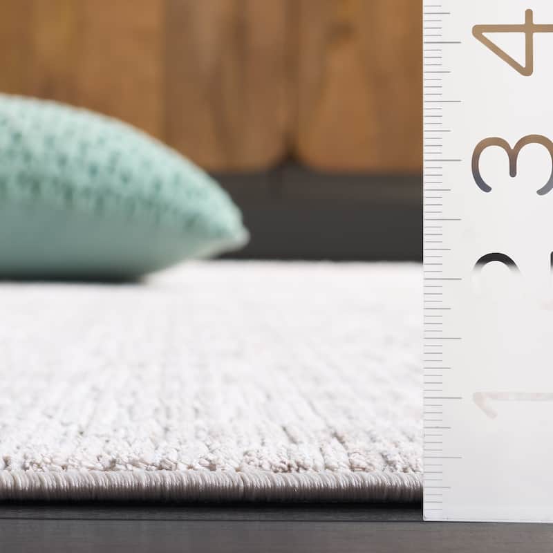 SAFAVIEH Garnet Martta Modern Rug