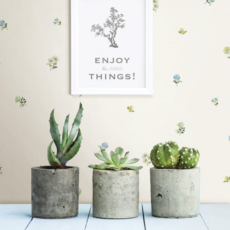 Bloom Toss Blue Floral Wallpaper - 20.5in x 396in x 0.025in