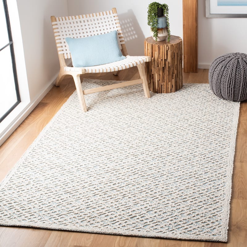 Martha Stewart by SAFAVIEH, Handmade Crocifissa Wool Rug