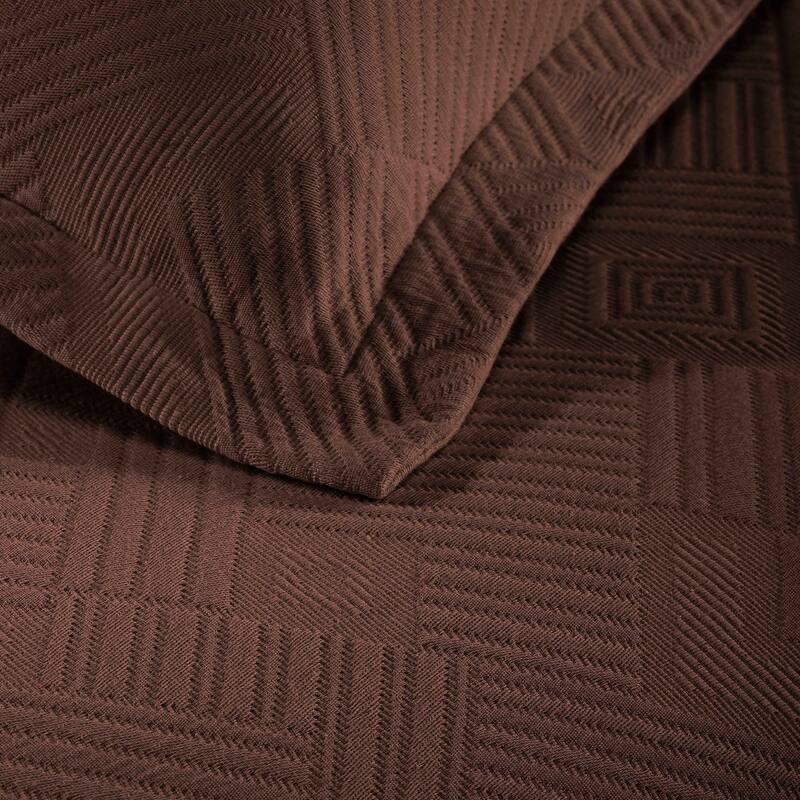 Superior Geometric Fret Cotton Decorative Bedspread Set