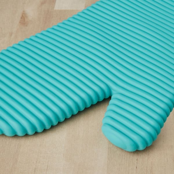 Kitchenaid Ribbed Soft Silicone Oven Mitt Set Set Of 2 7 X13 Overstock 32254522