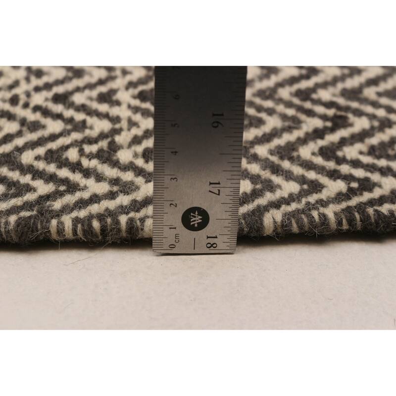 Nevada Cream Kilim 5'5" x 8'1" - 5'5 x 8'1