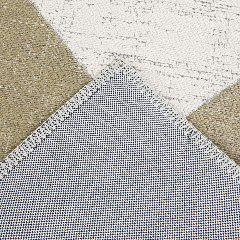 Crane Checkered Indoor/Outdoor Area Rug
