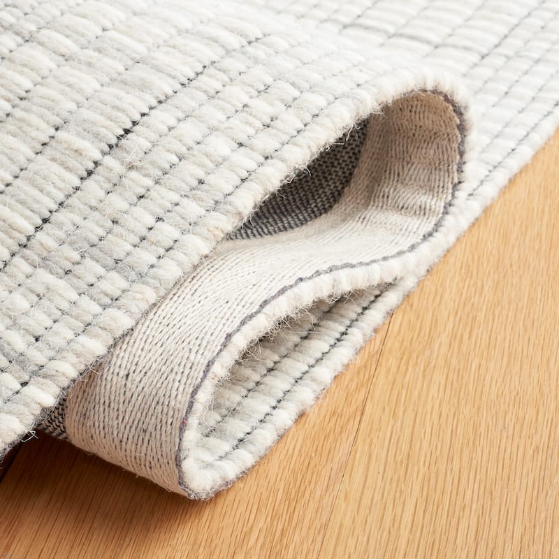 SAFAVIEH Handmade Marbella Sama Stripe Wool Rug