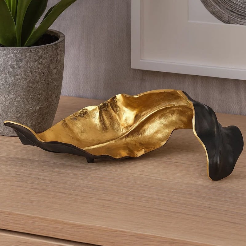 Twisted Leaf Design Sculpture with Texture Details, Gold and Black