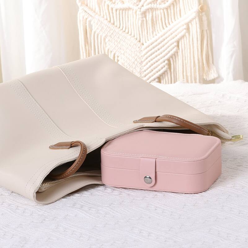 Travel Jewelry Box for Women, Portable PU Leather Jewelry Organizer Case Storage Display Holder for Earring Necklace Ring