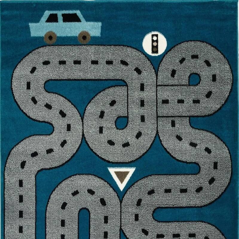 HomeRoots Juvenile/Youth Bohemian Rectangle Area Rug - 2' X 3'