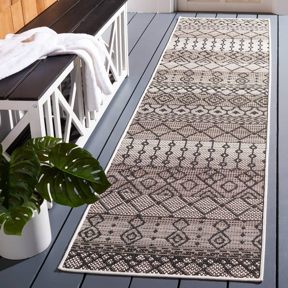 SAFAVIEH Havana Alane Geometric Indoor/ Outdoor Waterproof Rug
