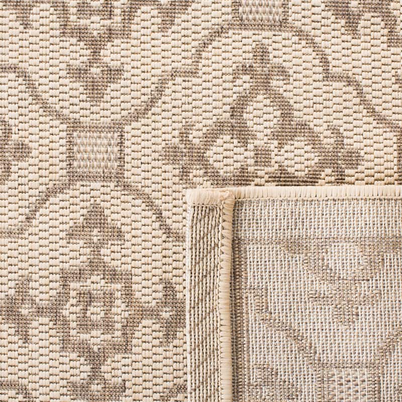 SAFAVIEH Courtyard Sonja Indoor/ Outdoor Waterproof Patio Backyard Rug