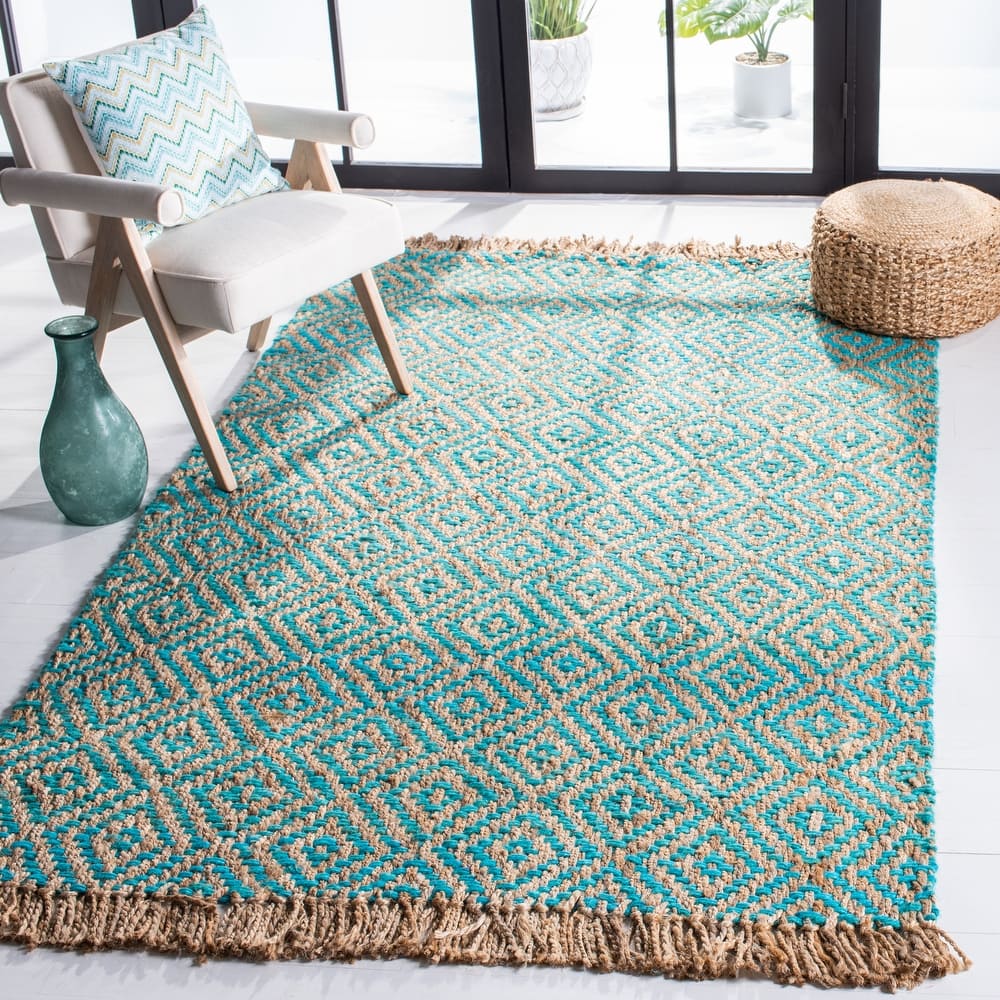 SAFAVIEH Handmade Natural Fiber Jaeda Diamond Jute Tassel Rug