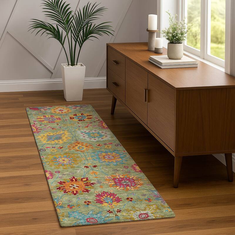 Machine Washable Indoor/ Outdoor Traditional Kashan Chantille Rug