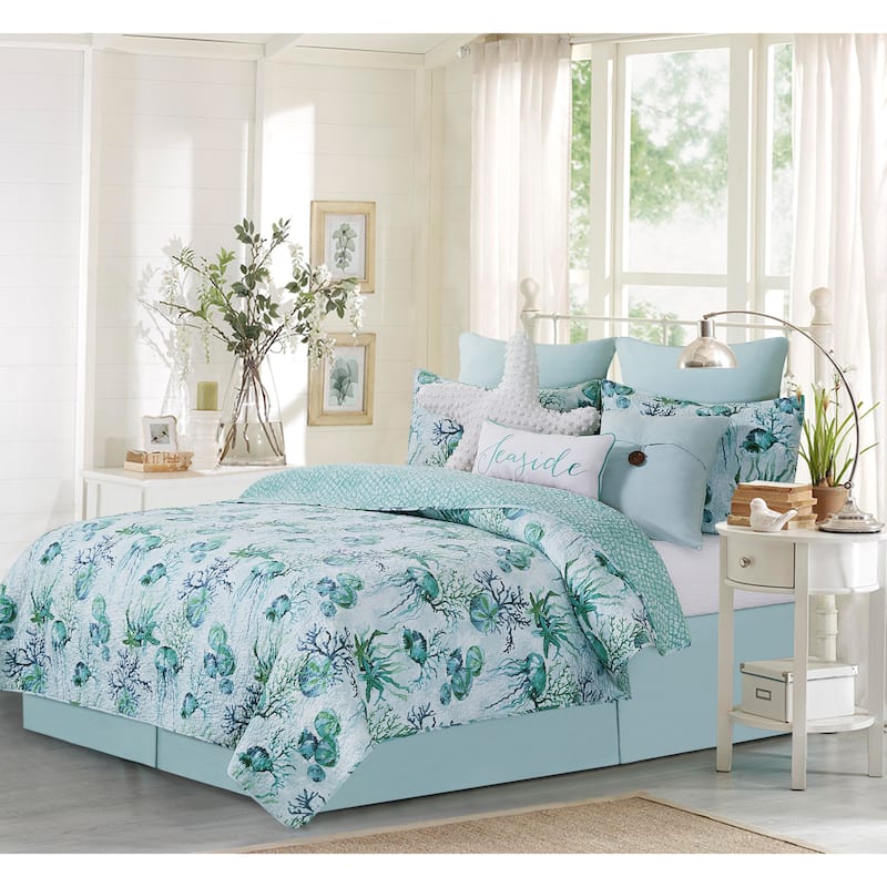 Shorecrest Beach Coastal Cotton Quilt Set - Reversible and Machine Washable