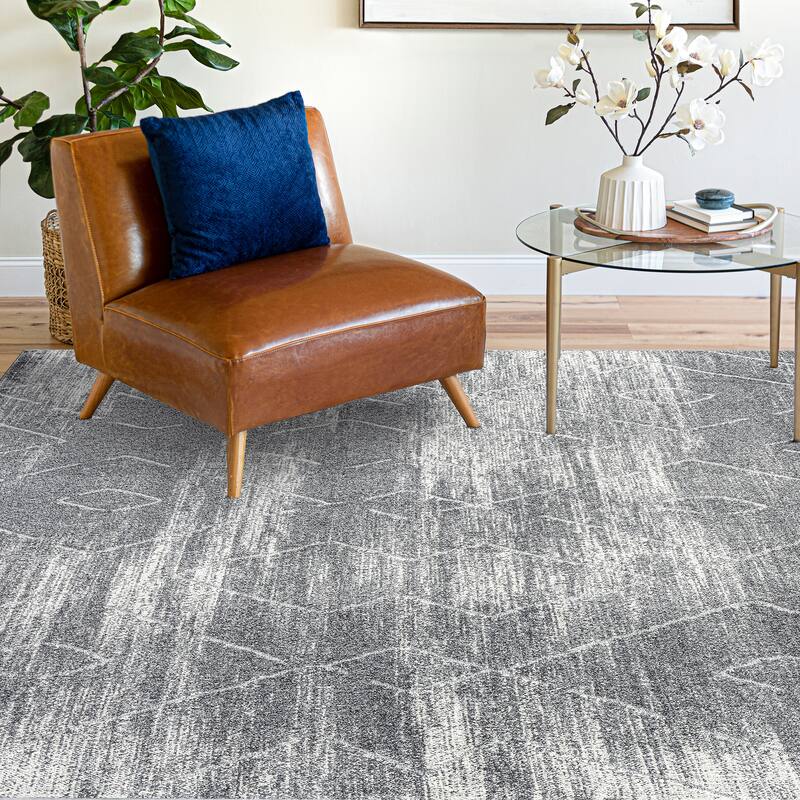 Mayson Mid-Century Modern Diamond Indoor Area Rug - 5'3'' x 7'3'' - Gray