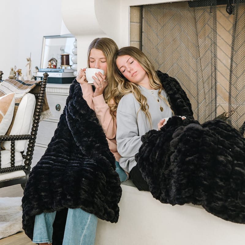 Minky Designs Luxuriously Soft Chic Minky Faux Fur Blankets