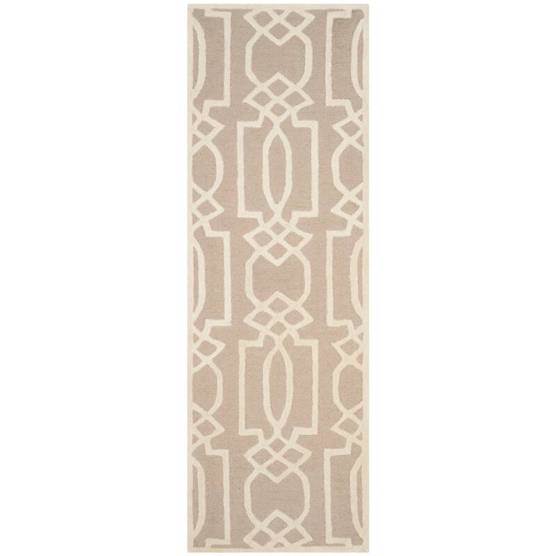 SAFAVIEH Handmade Bella Sakurako Modern Floral Wool Rug