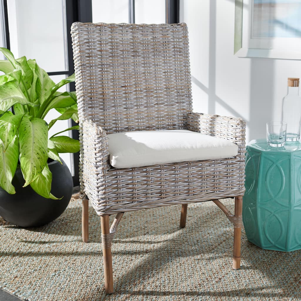 SAFAVIEH Winnifred Coastal Rattan Accent Chair with Cushion - 18.5" W x 22.8" L x 38.2" H - 19Wx23Dx38H