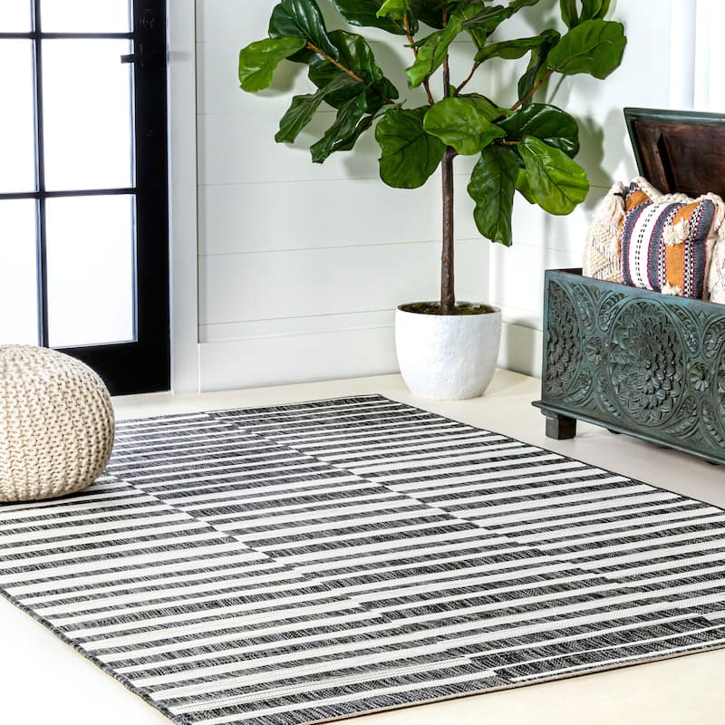 JONATHAN Y Grid Modern Offset Stripe Indoor/Outdoor Area Rug