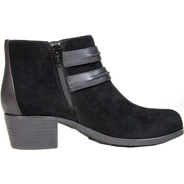 white mountain utterly bootie