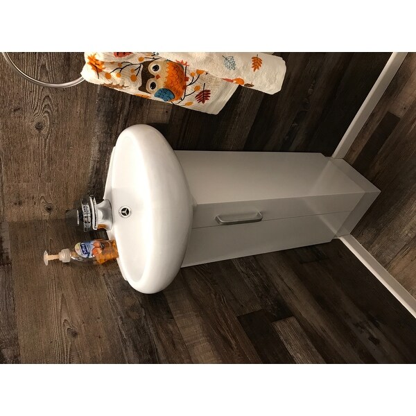 https://ak1.ostkcdn.com/images/products/is/images/direct/39dcc81d920a7258795e91dbaf7057b1318f1f63/Fine-Fixtures-Milan-Wood-White-Small-Corner-Bathroom-Vanity.jpeg