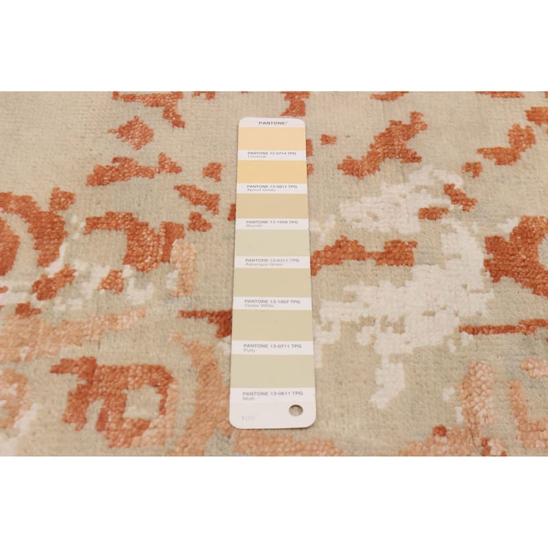 ECARPETGALLERY Hand-knotted Legacy Khaki Wool Rug - 5'2 x 8'2
