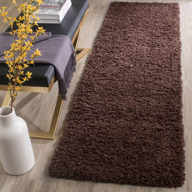 SAFAVIEH Laguna Shag Verdiana Solid Color 2-inch Thick Rug.
