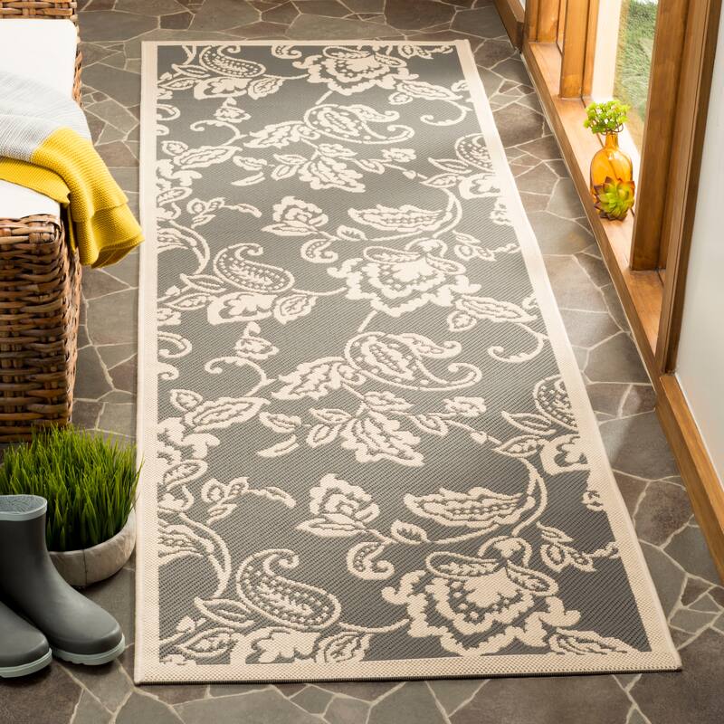 Martha Stewart by SAFAVIEH Highland Lily Indoor/ Outdoor Waterproof Rug
