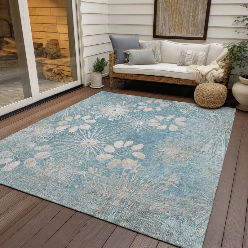 Machine Washable Indoor/ Outdoor Floral Geo Chantille Rug