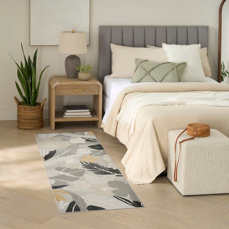 Nourison Suncoast Indoor/Outdoor Floral Area Rug.