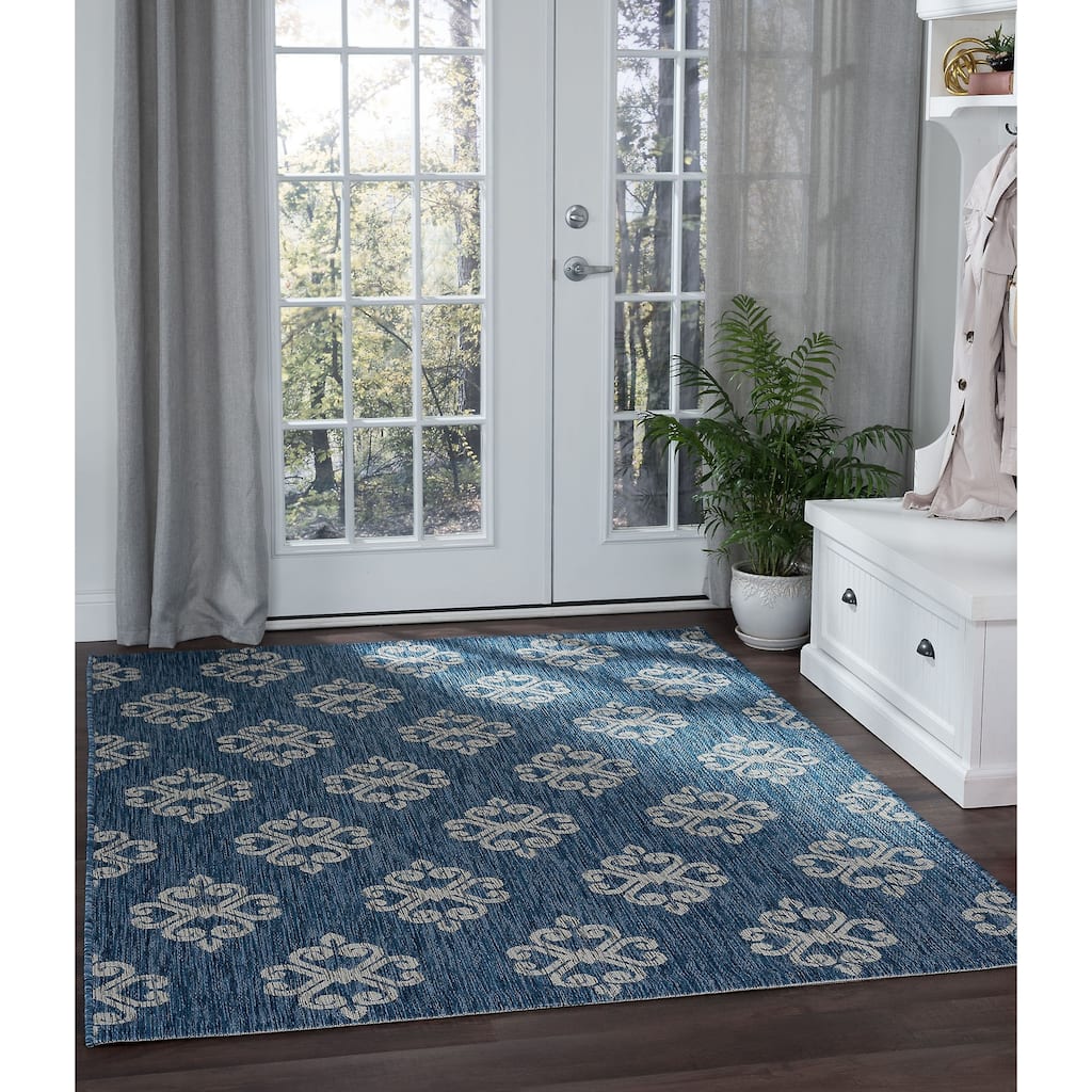 Colonnade Transitional Scroll Indoor/Outdoor Area Rug