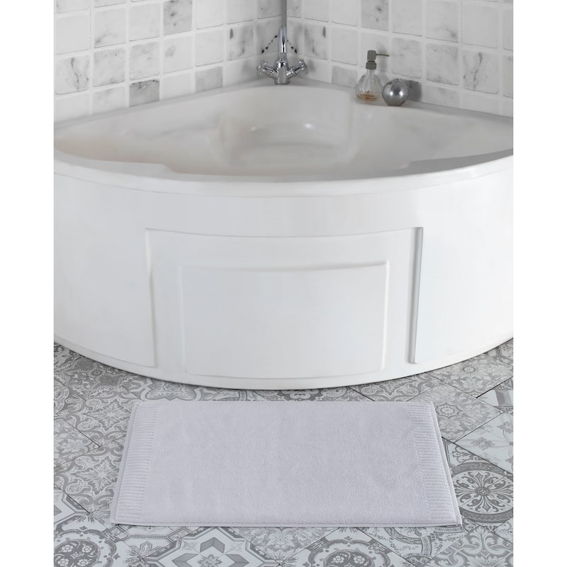 Brooks Brothers Fancy Border Bath Mat