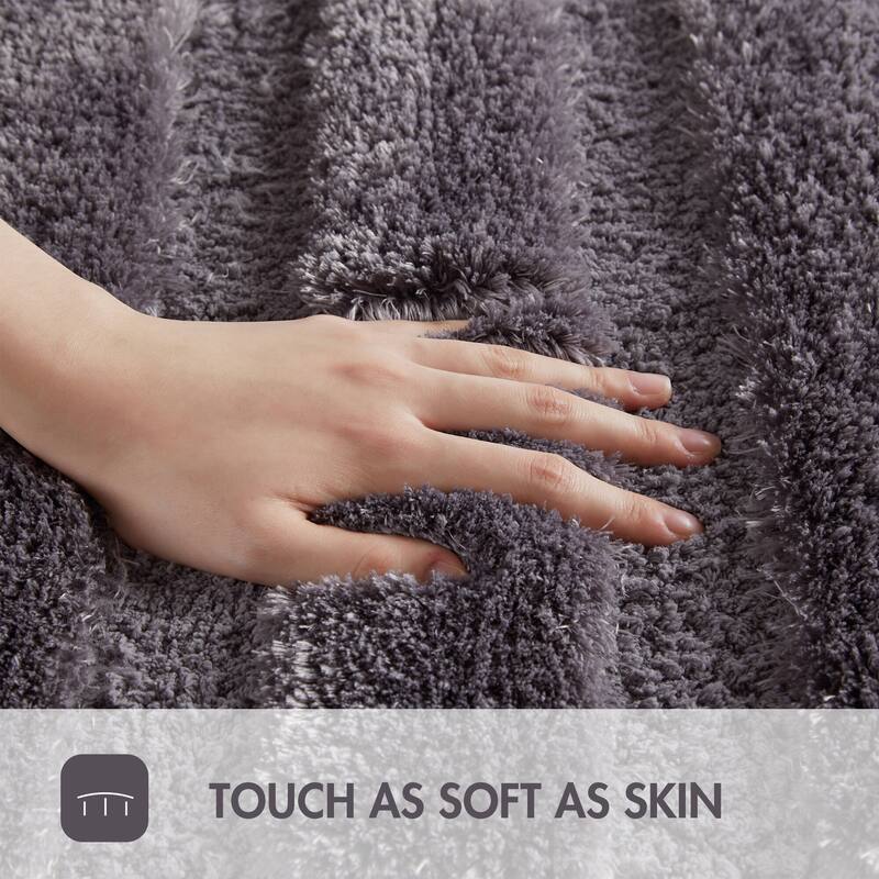 Madison Park Tufted Pearl Channel Solid Bath Rug