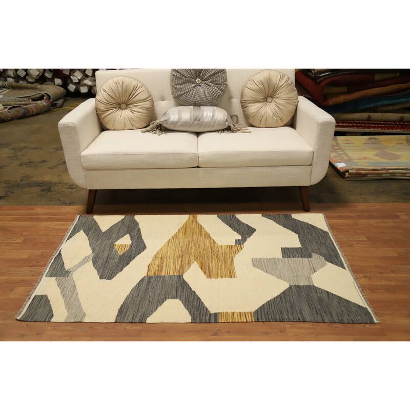 Hand Woven Oriental 100% Wool Carpet Southwestern Modern Beige & Ivories Kilim Area Rug - 5' 1'' X 3' 3''