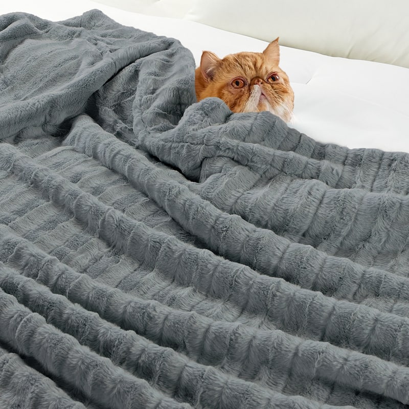 Derby Double Sided Fauxfur Throw