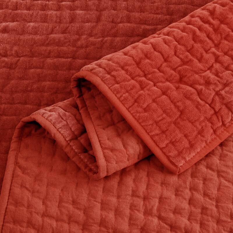 Tamara Cotton Velvet Quilt Set