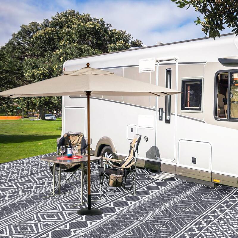 Outdoor Rug Waterproof Patio Rug Mat Geometric Rug Plastic Straw Outside Rug for RV Camping Picnic Reversible Rug