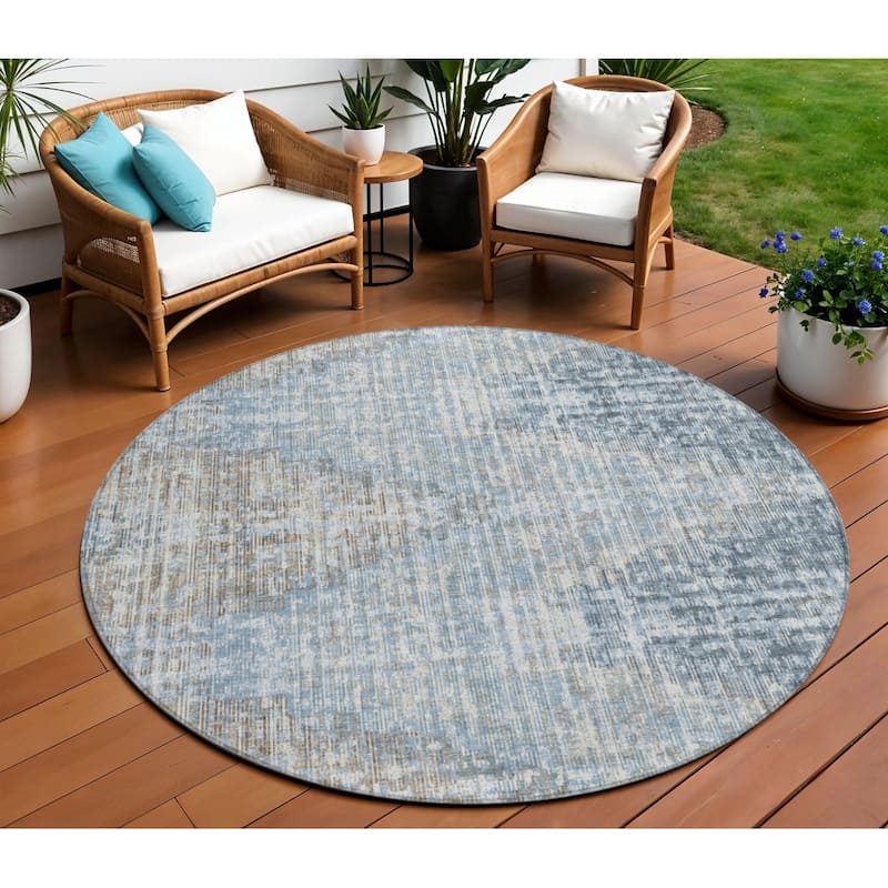 HomeRoots Geometric Transitional Rectangle Outdoor Rug - 8' Round