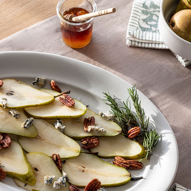 over&back Rimmed Semi-Matte Stoneware Oval Serving Platter