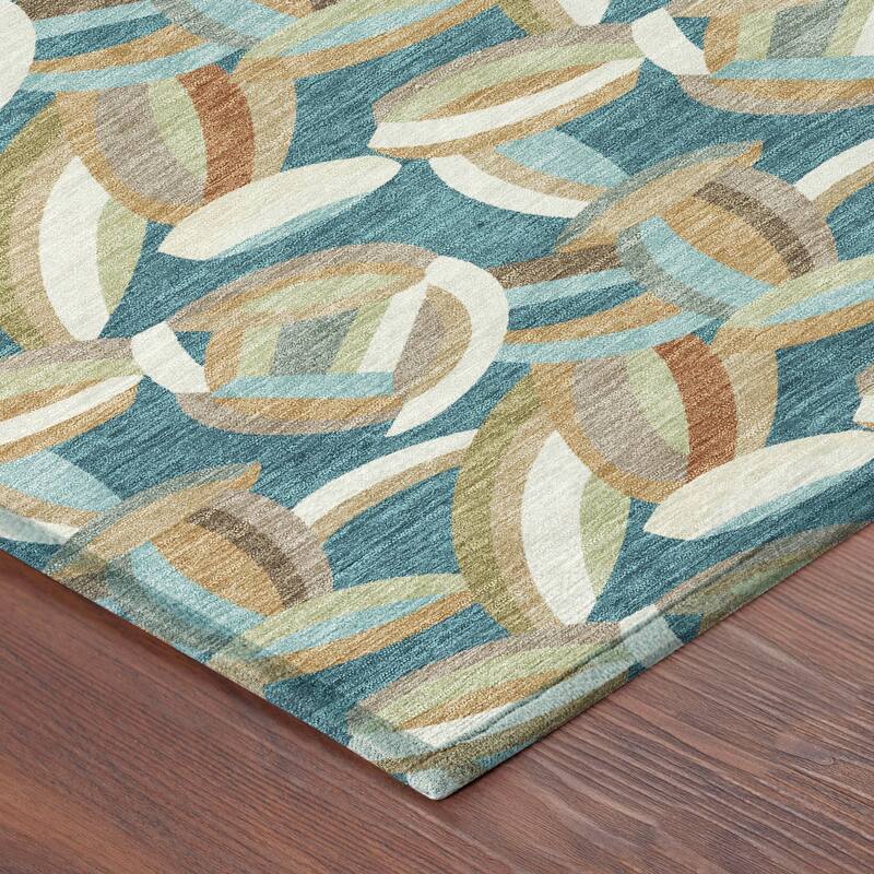 Machine Washable Indoor/ Outdoor Modern Heli Chantille Rug