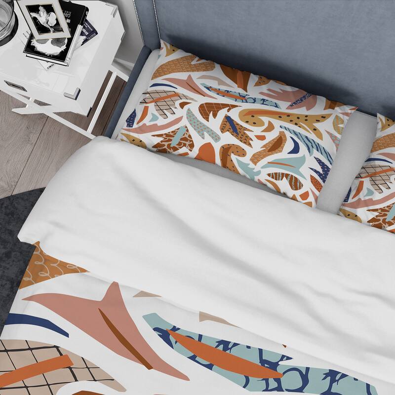 Designart 'Baroque Inspired Stylized Doodles' Bohemian & Eclectic Duvet Cover Set