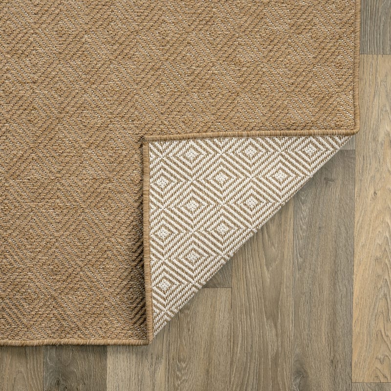 Diamond Weave Reversible Jute-Look Indoor/Outdoor Rug Reversible, Easy-Care Indoor/Outdoor Rug with Natural Fiber Look