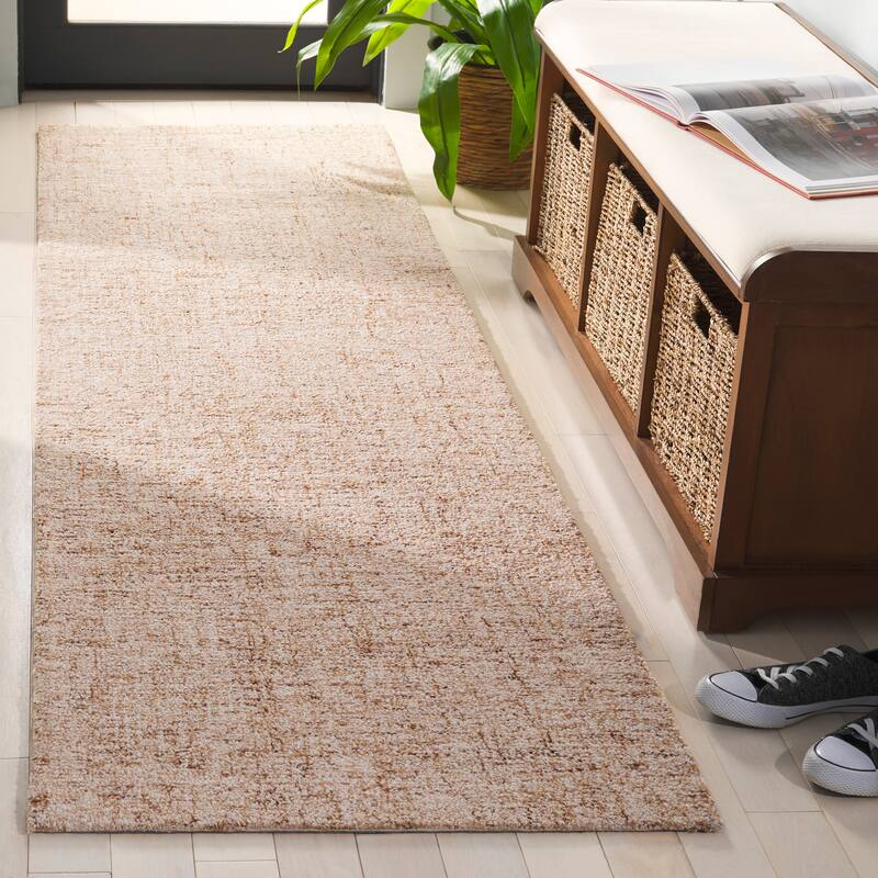 SAFAVIEH Handmade Abstract Menna Wool Rug - Light Brown/Ivory - 2'3" x 8' Runner