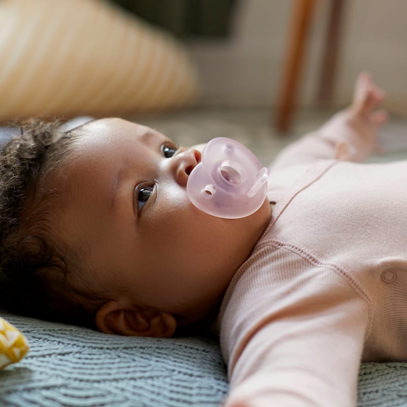 Soothie Heart Pacifier 2 Pack 3 to 18 Month in Pink